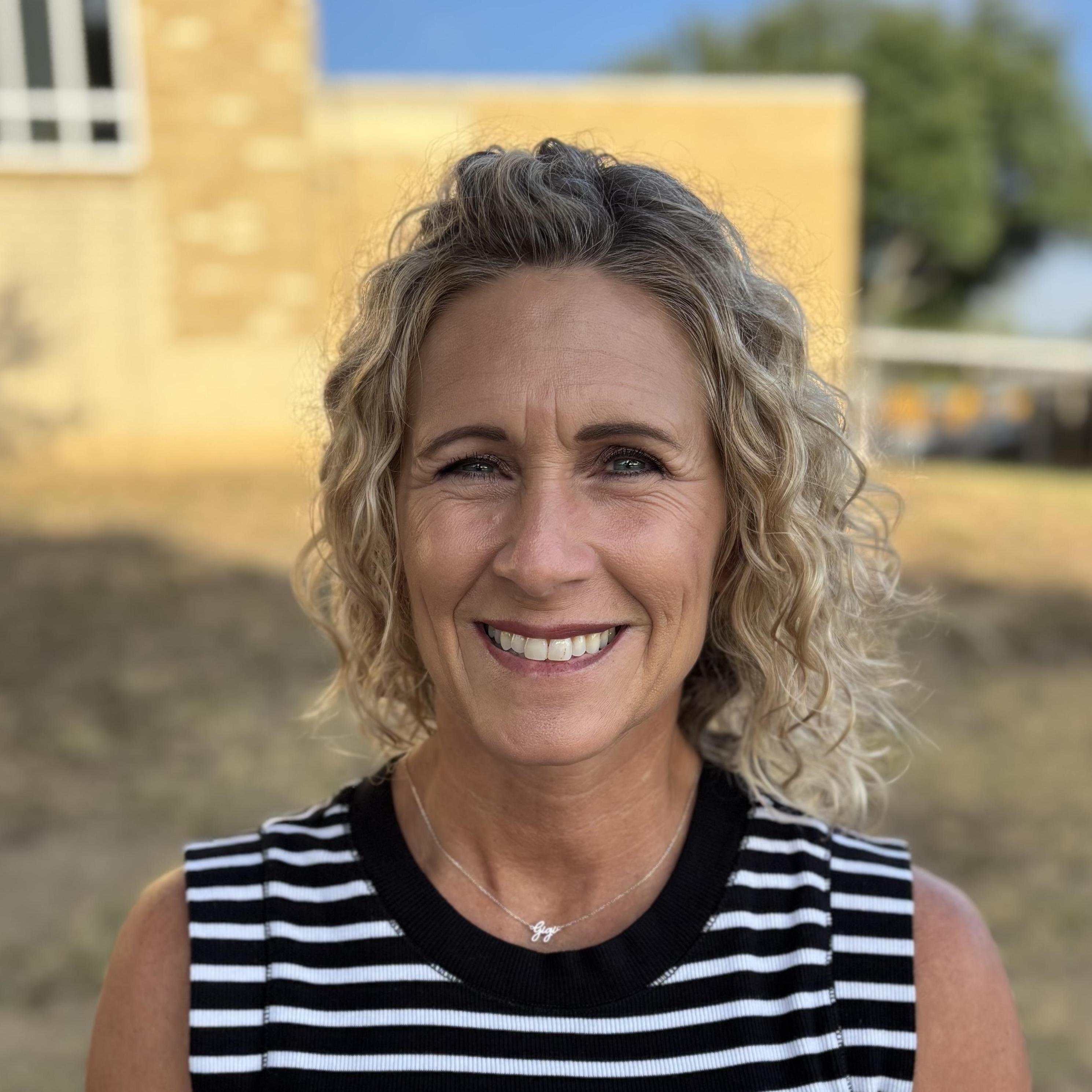 JenniferAdams's Profile Photo