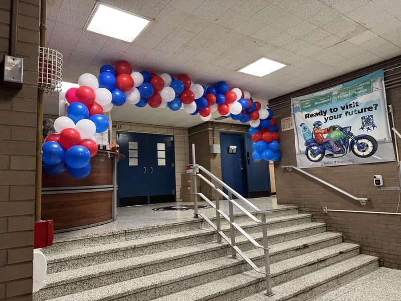 Balloon arch