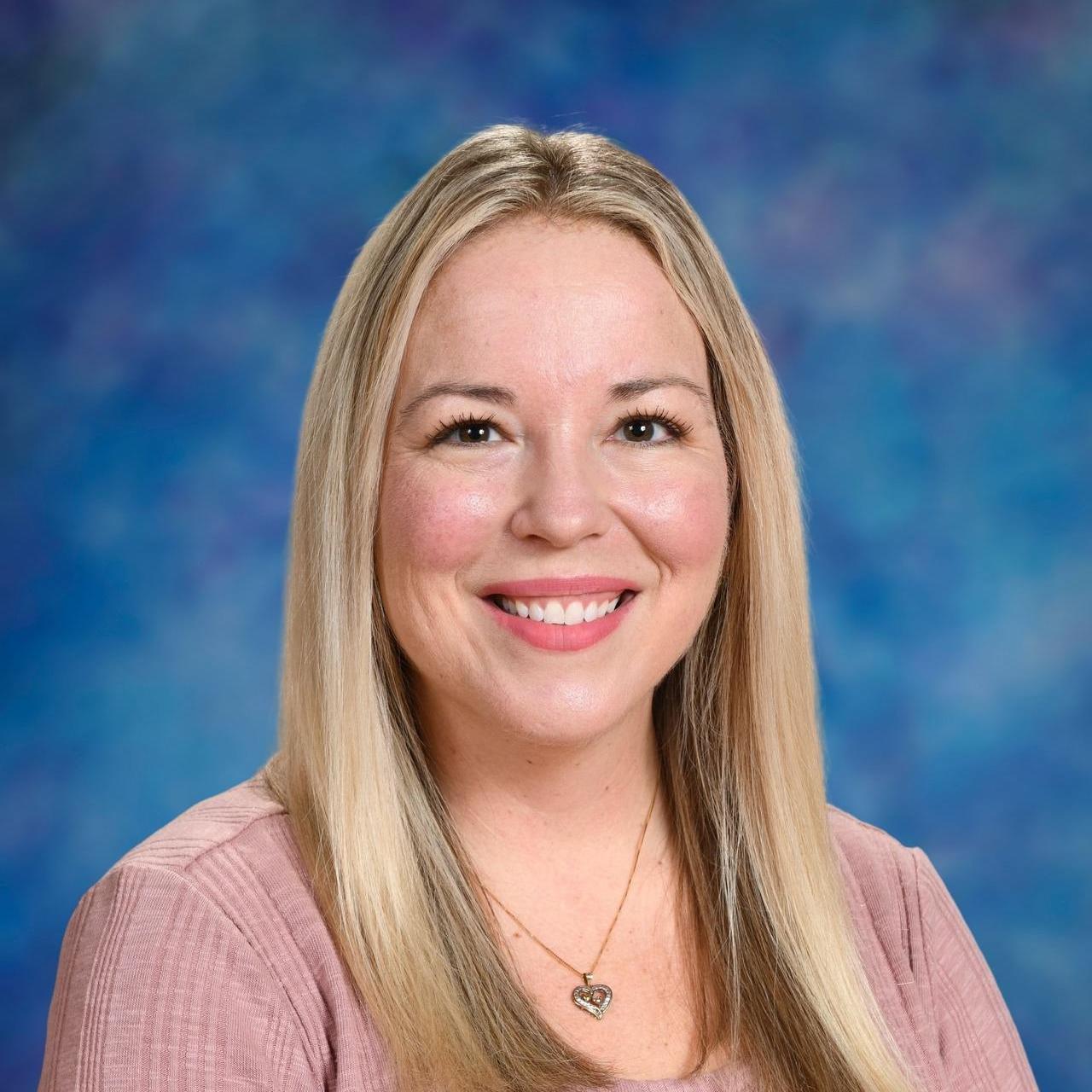 LoriMcMorrine's Profile Photo