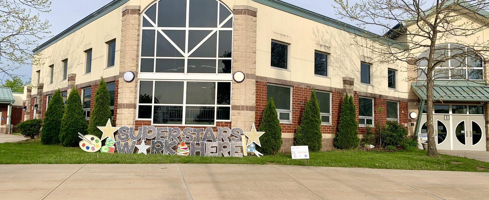 Picture of the outside of West Freehold School