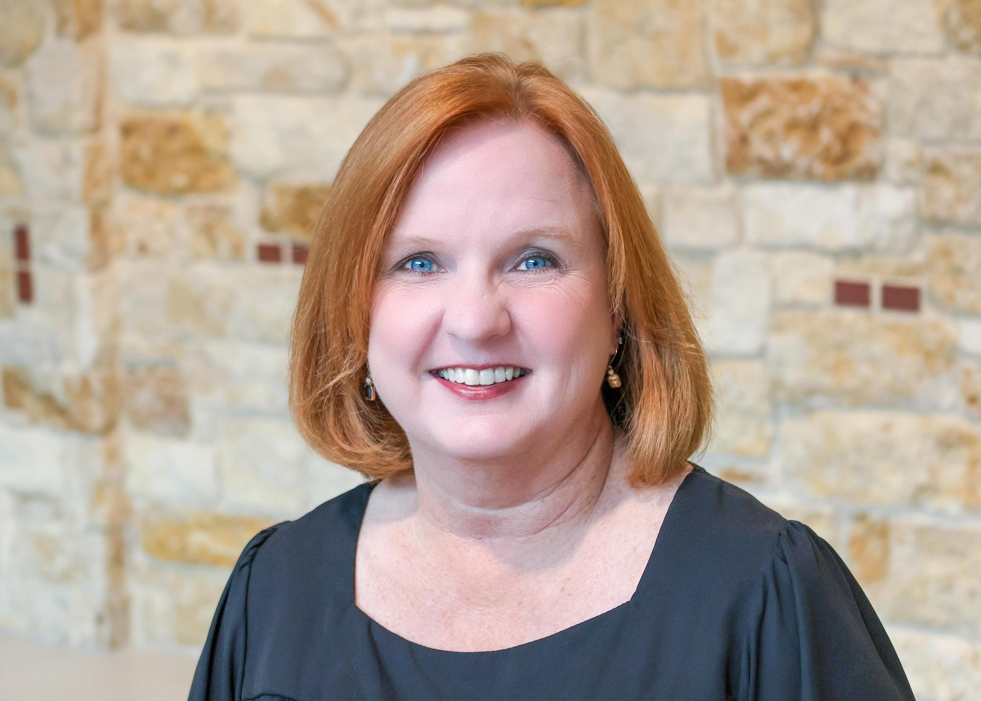 Stephanie Askew headshot