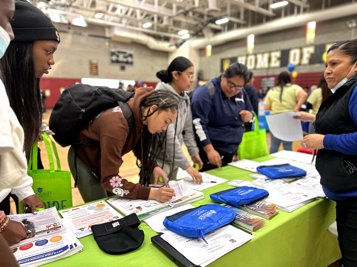 Lynwood Unified Hosts “Inspire” College and Career Fair Lynwood