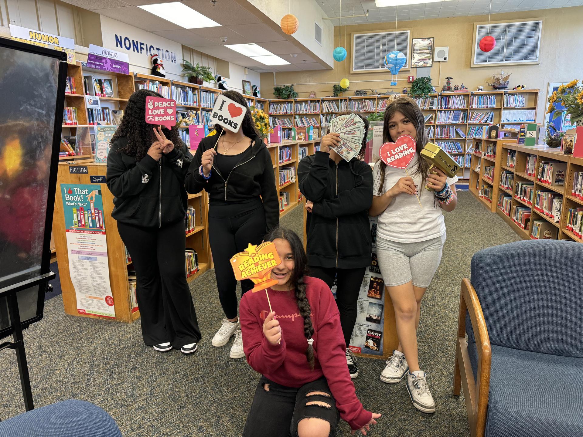 Falcon Readers
