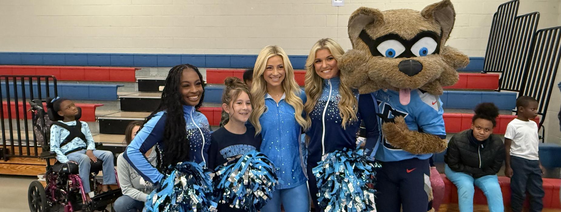 Titans Cheerleaders and T-Rac