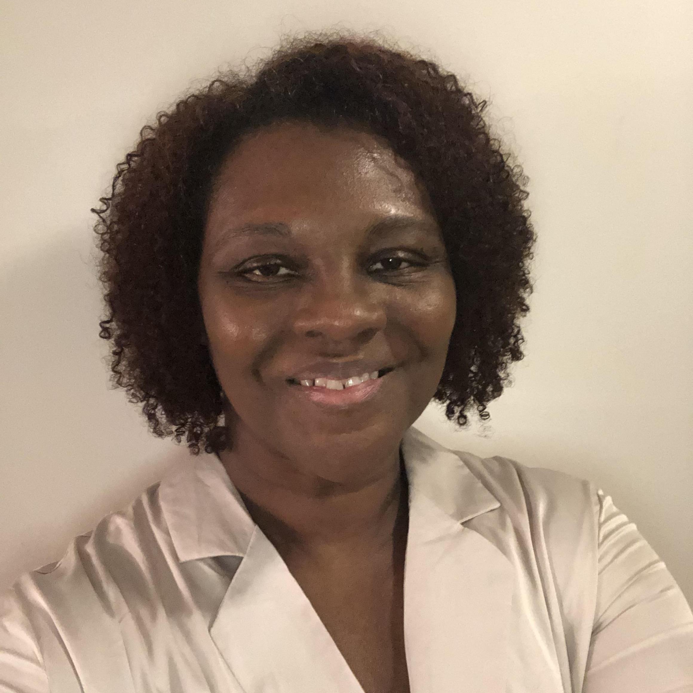 ElizabethHunter's Profile Photo