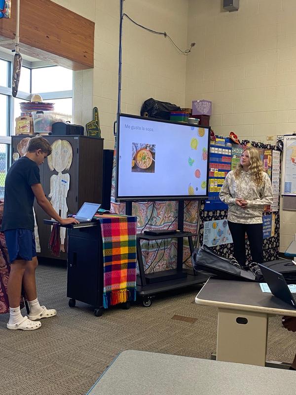 Eighth grade Español at CCMS