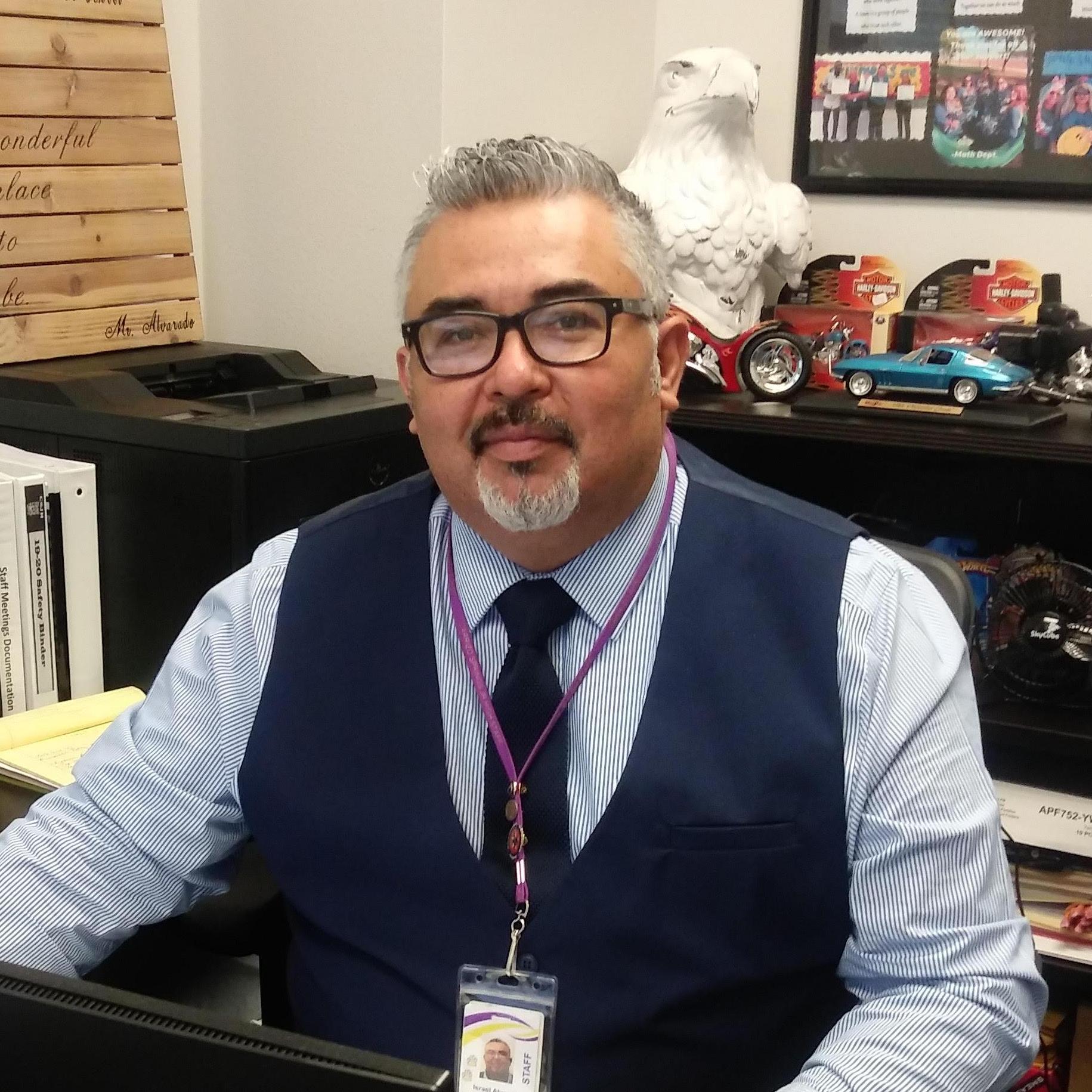 IsraelAlvarado's Profile Photo