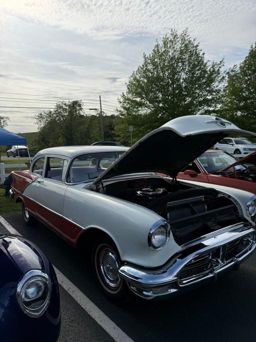 Pictures from the car show.