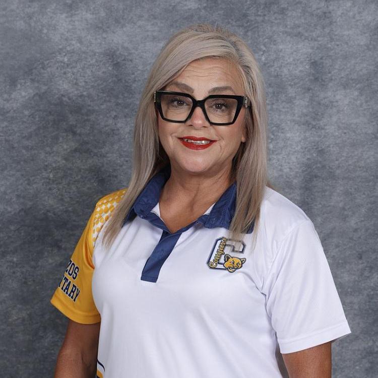 MaggieSalinas's Profile Photo
