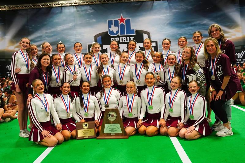 Davenport High School cheer team