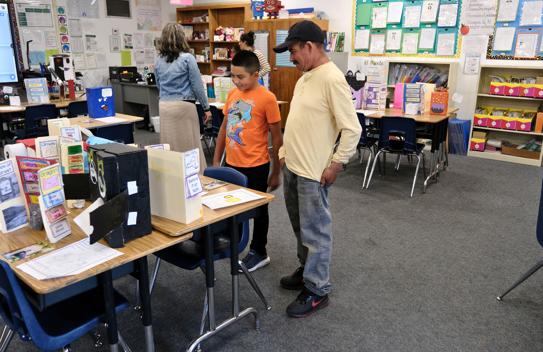 Open house at Allison Elementary - in the classrooms looking at student art