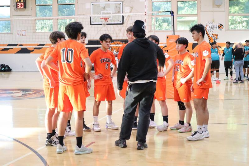 volleyball group huddle