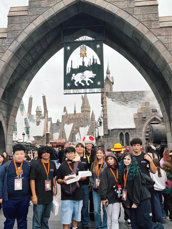 DBHS - LACOE CDOL - STUDENT EMPOWERMENT - UNIVERSAL STUDIOS - GROUP PHOTO HARRY POTTER WORLD - 2025-2026.jpg