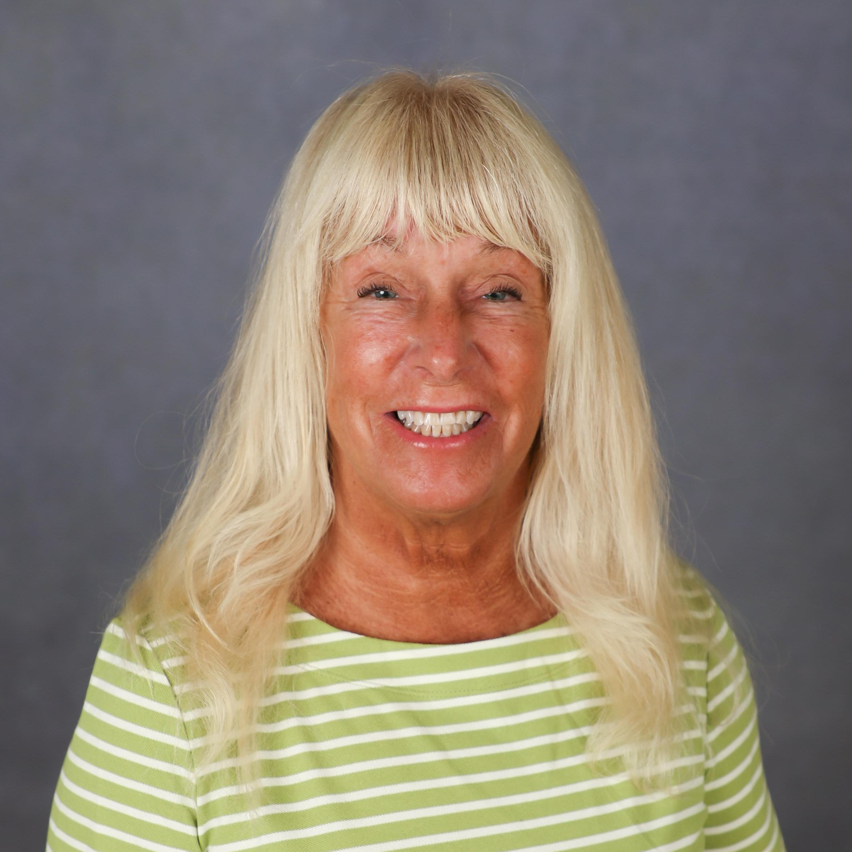 LisaPainter's Profile Photo