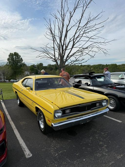 Pictures from the car show.