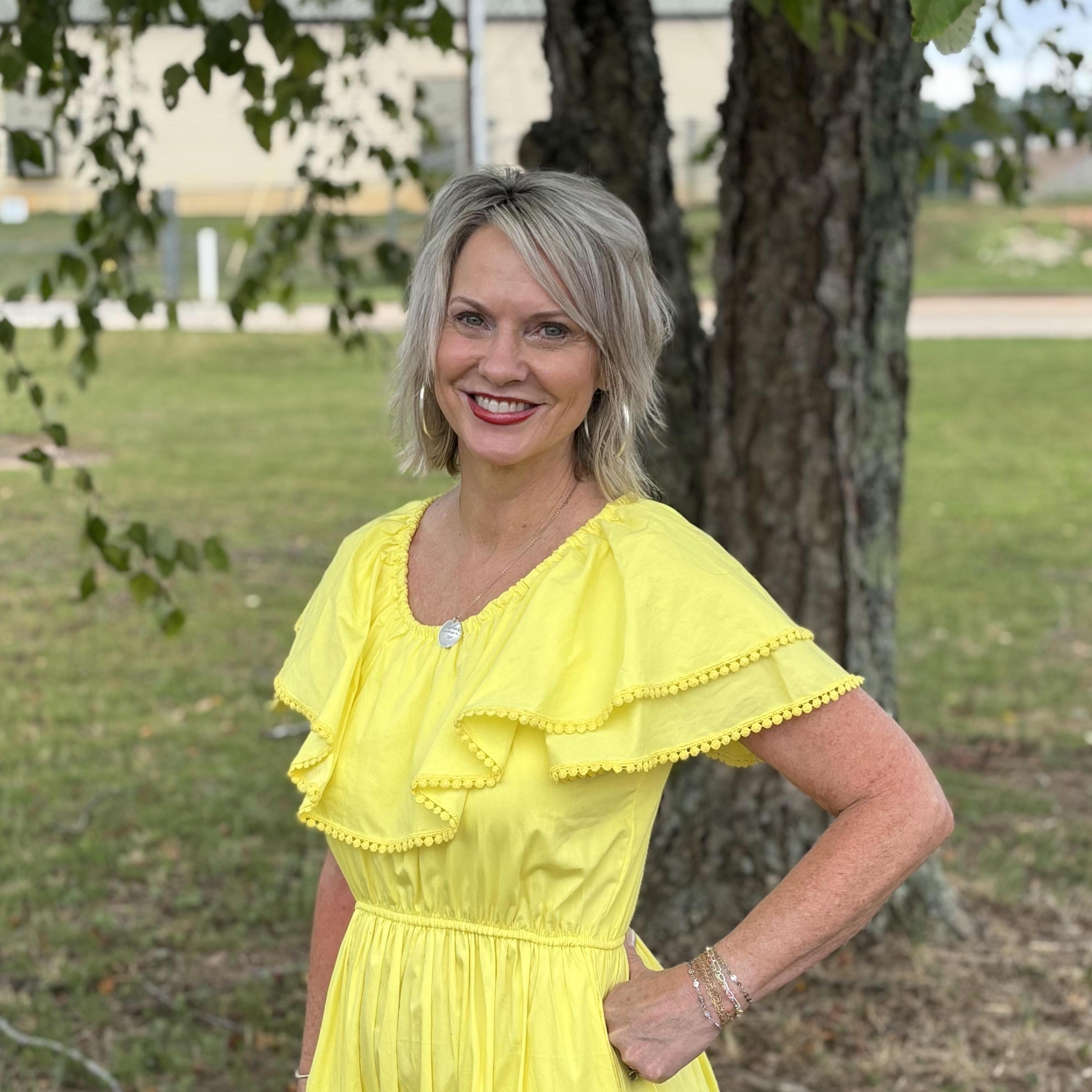 ElizabethAdams's Profile Photo