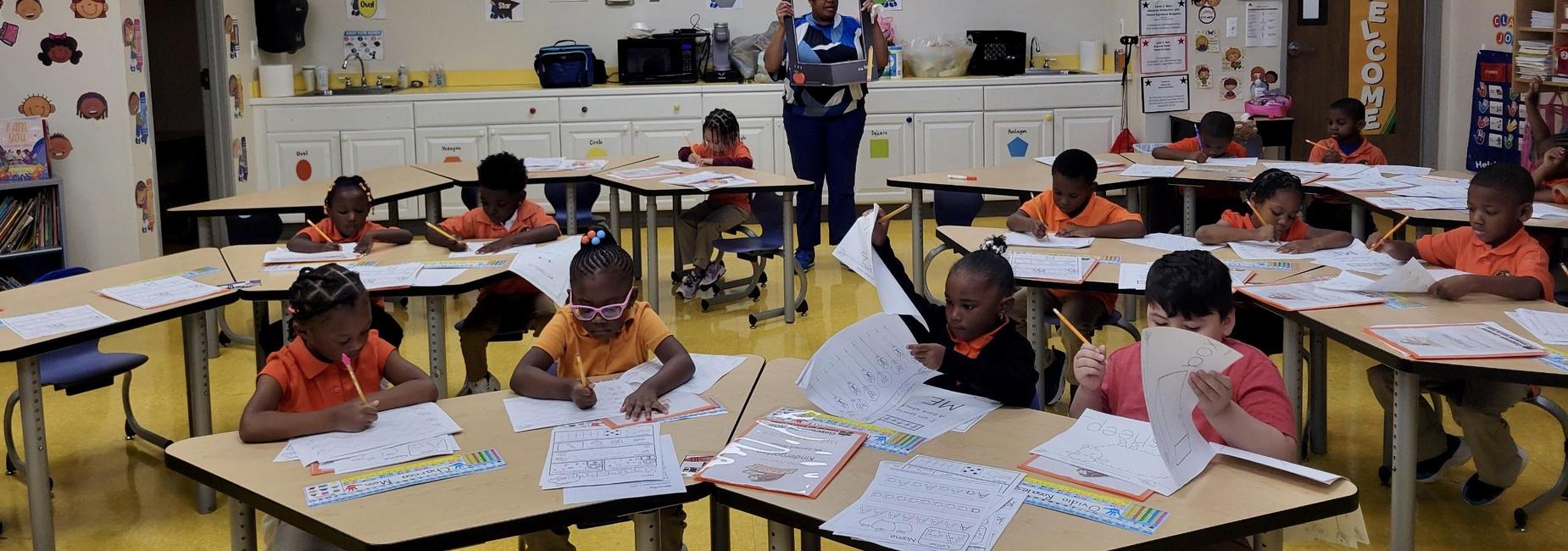 Students and teachers learning together in a fun, visually interesting, group enviroment.