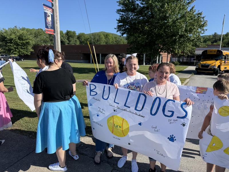 Bulldog Send Off