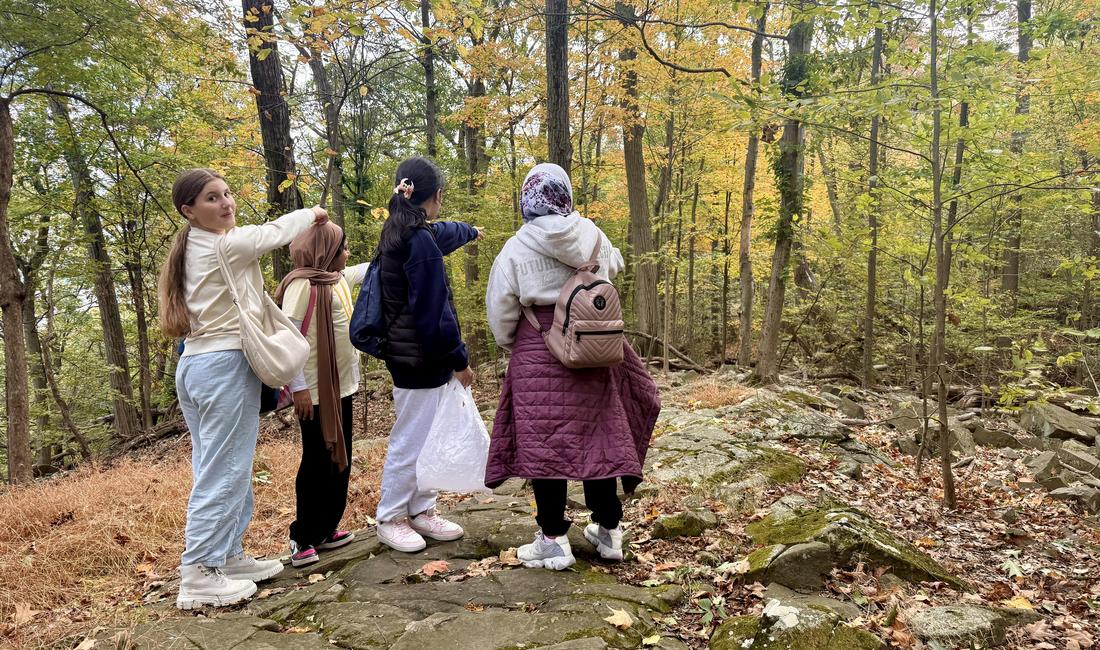 Middle Schoolers at Tallman Mountain
