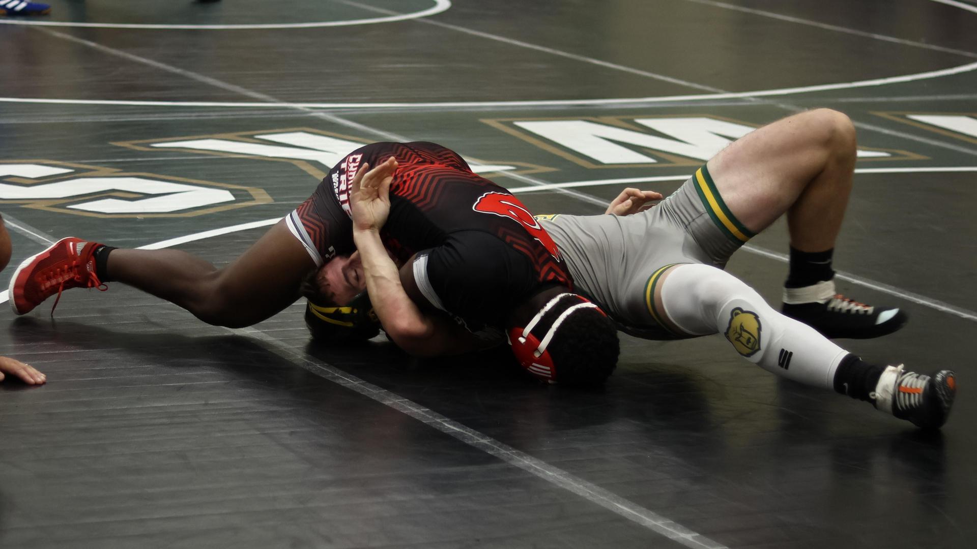boys wrestling at liberty duals