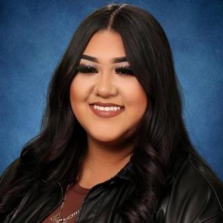 AlanyCisneros's Profile Photo