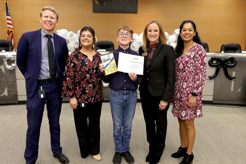 Comal Speaks Champion and judges