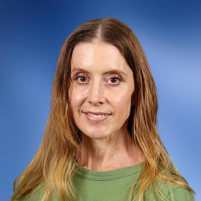 ElizabethAdams's Profile Photo