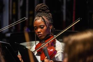 Students perform in the Woodland Hills orchestra
