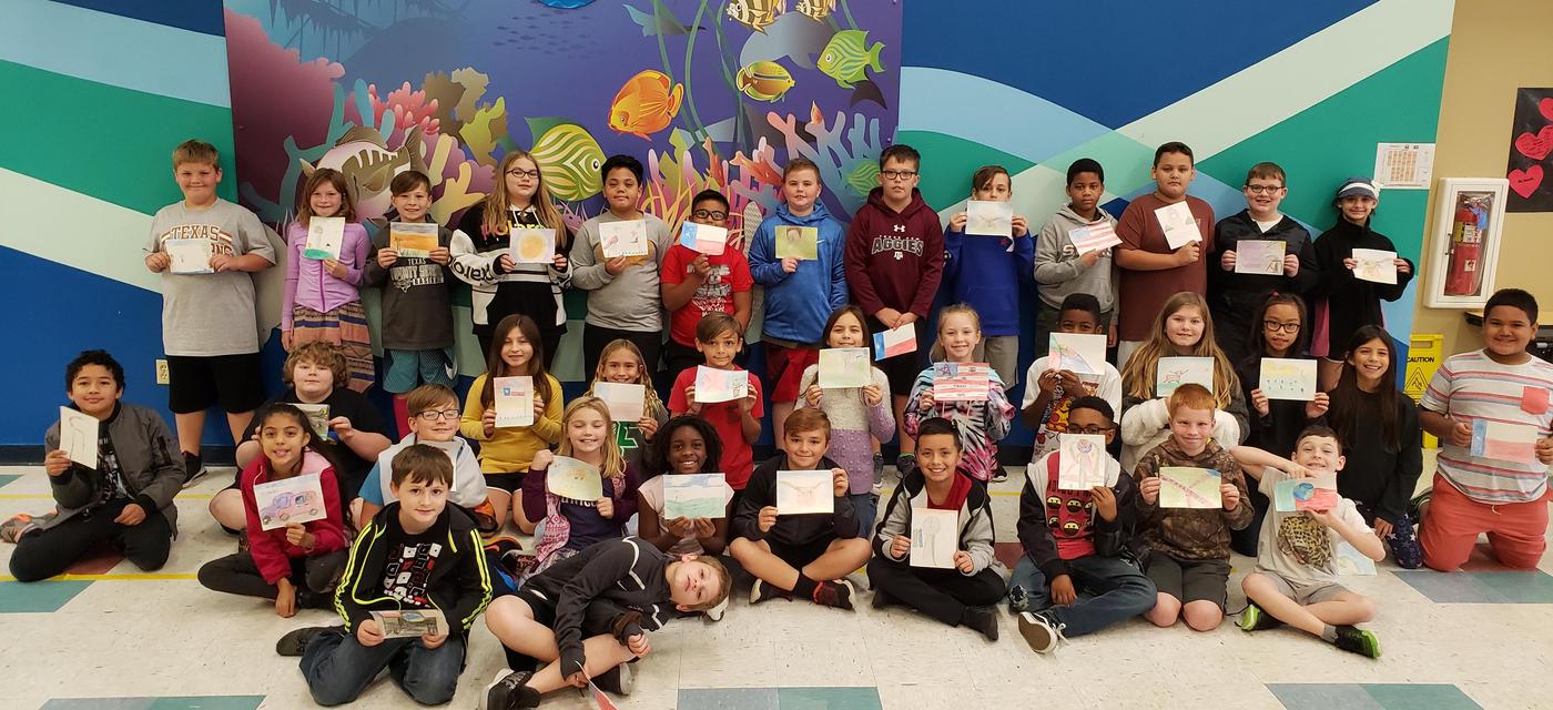 students display artwork done with Go van Gogh program