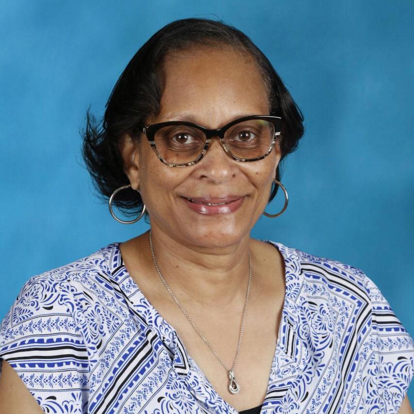 RoslynEdge's Profile Photo