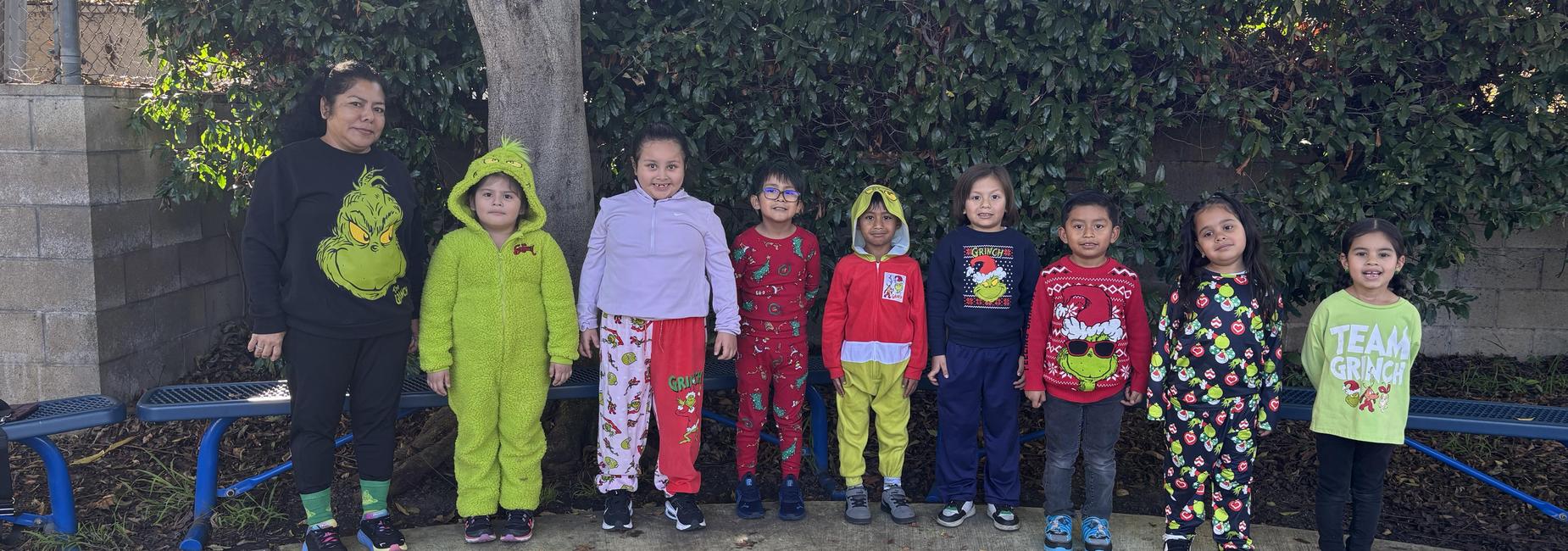 Rm 5 Grinch day