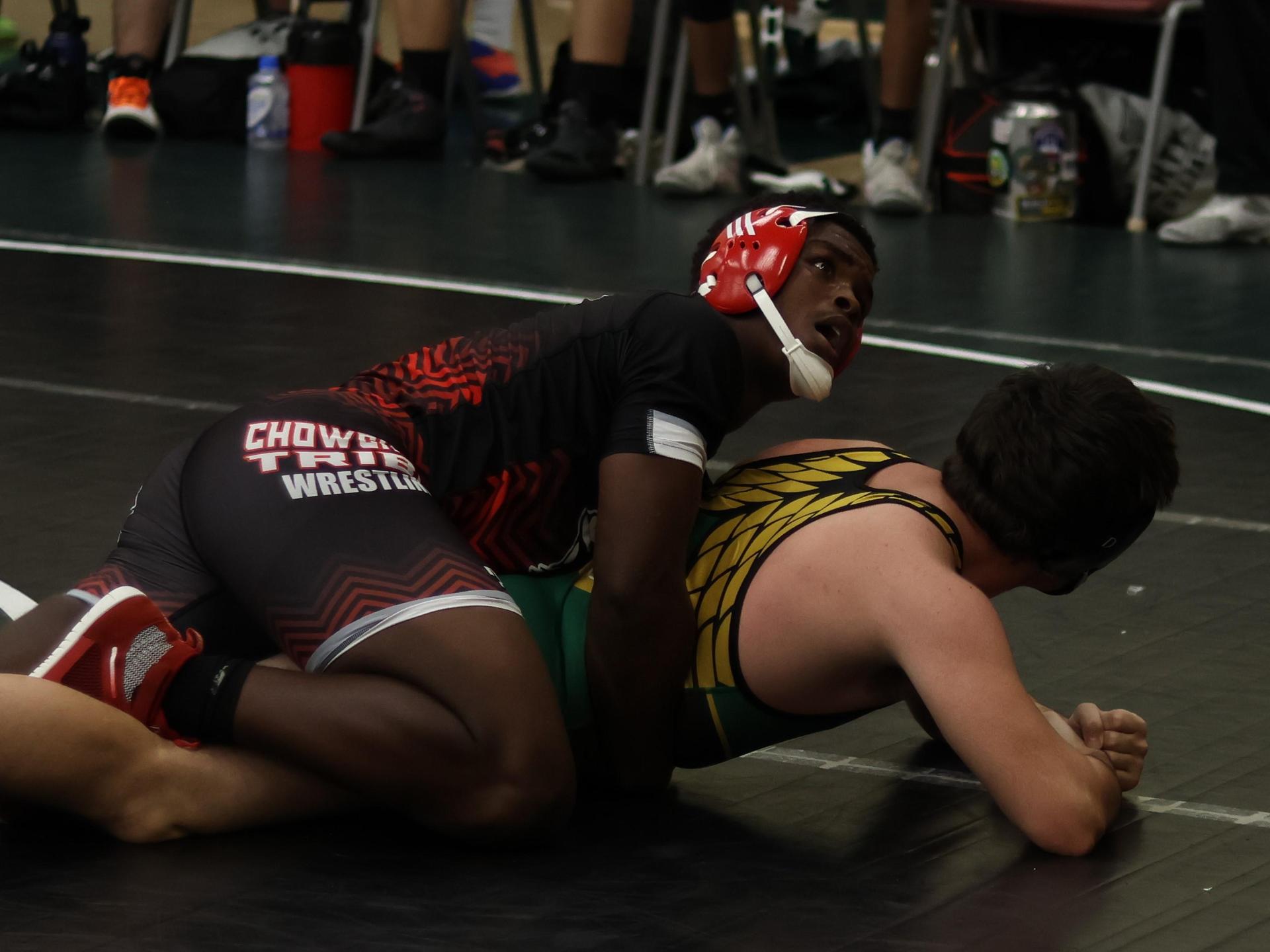 boys wrestling at liberty duals