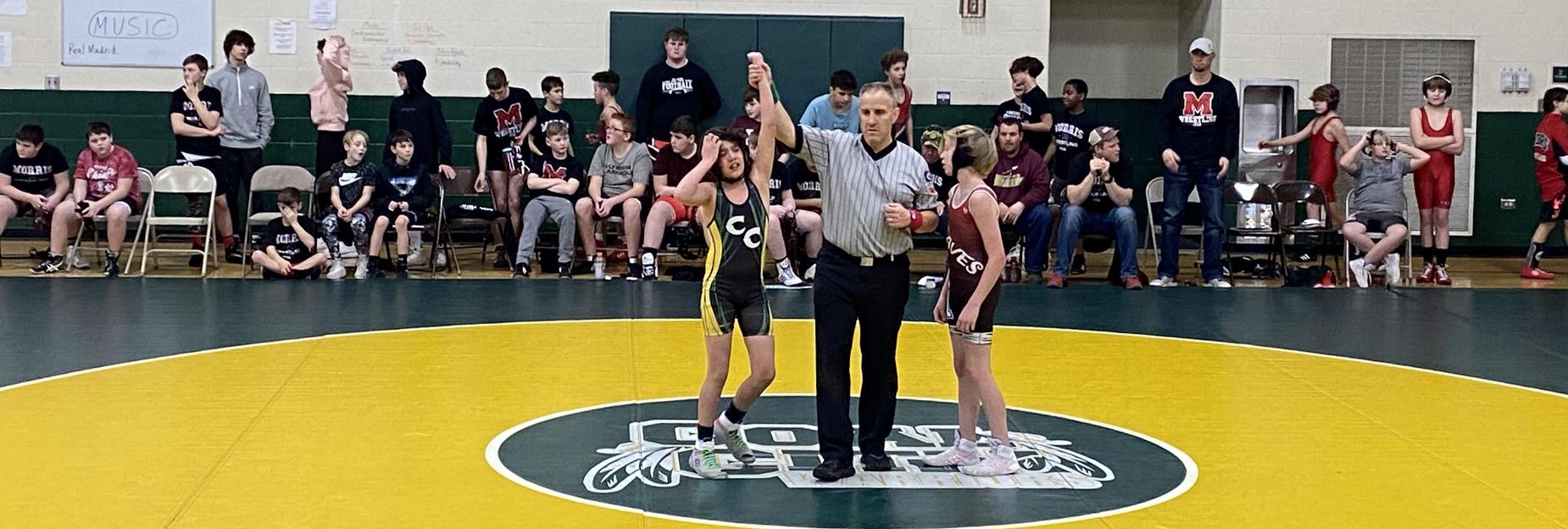 Winner vs Minooka at middle school wrestling match