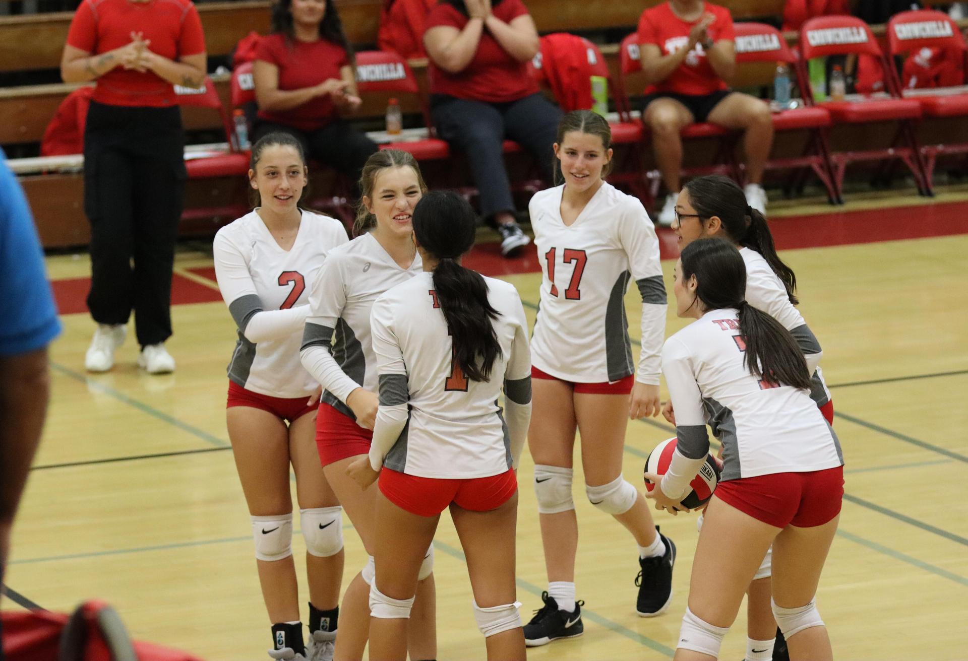 junior varsity girls playing volleyball against Yosemite