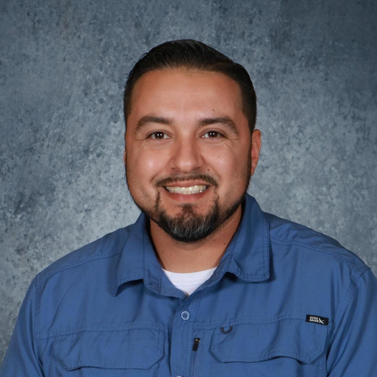 AlfonsoHernandez's Profile Photo