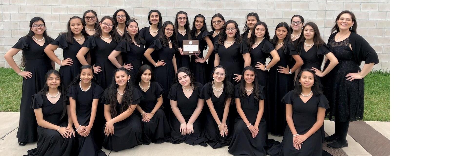 Girls Choir - Division 1 on stage!