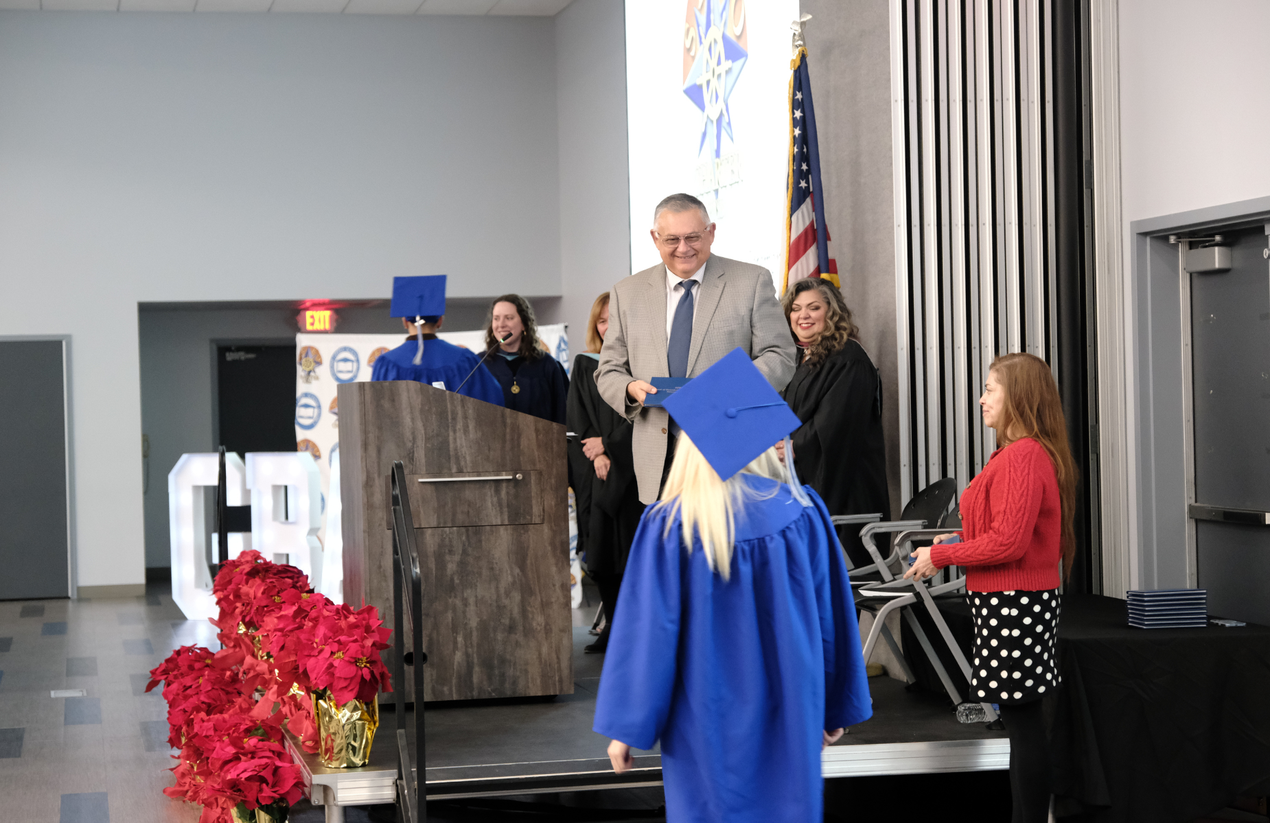 SEEO Honors 32 Graduates at Mid-Year Commencement - image for web