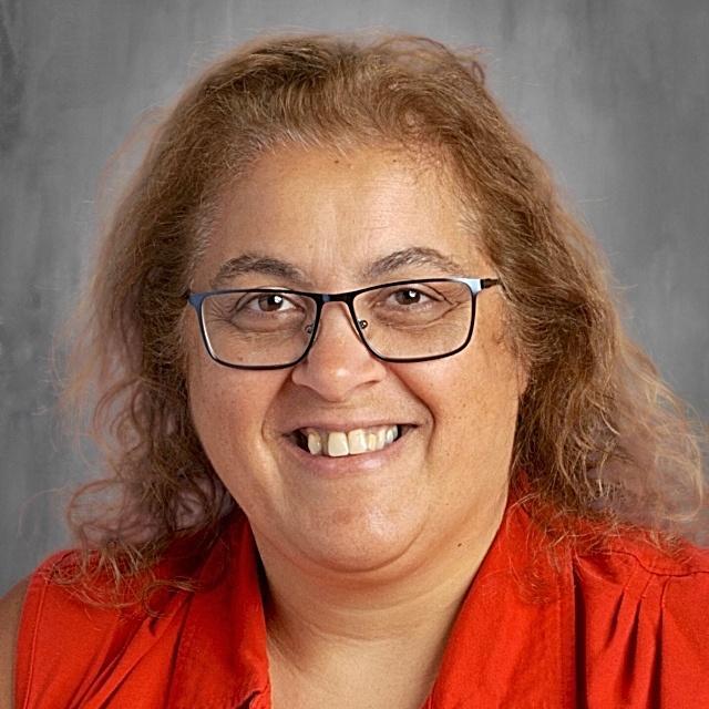 LenaPires's Profile Photo