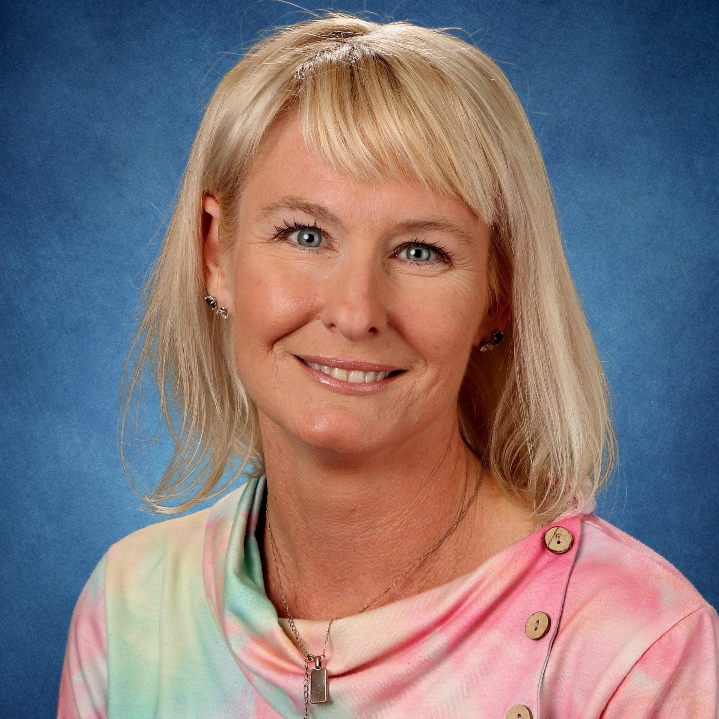 MaryBinns's Profile Photo