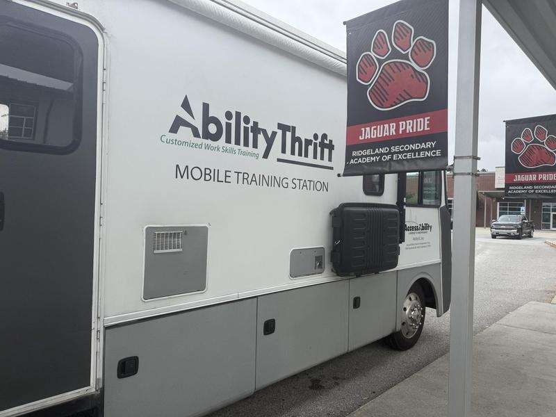 Ridgeland Secondary Partners with Ability Thrift to Promote Student Independence