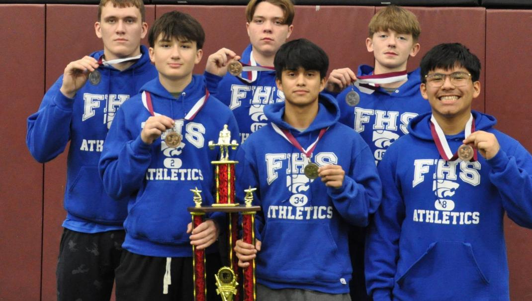 Weightlifting award winning students