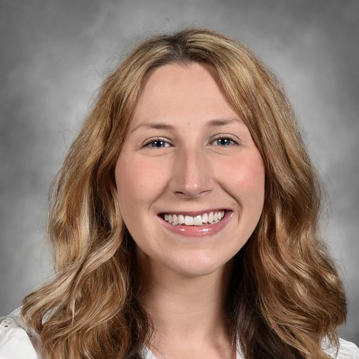 Erin Mennetti profile photo