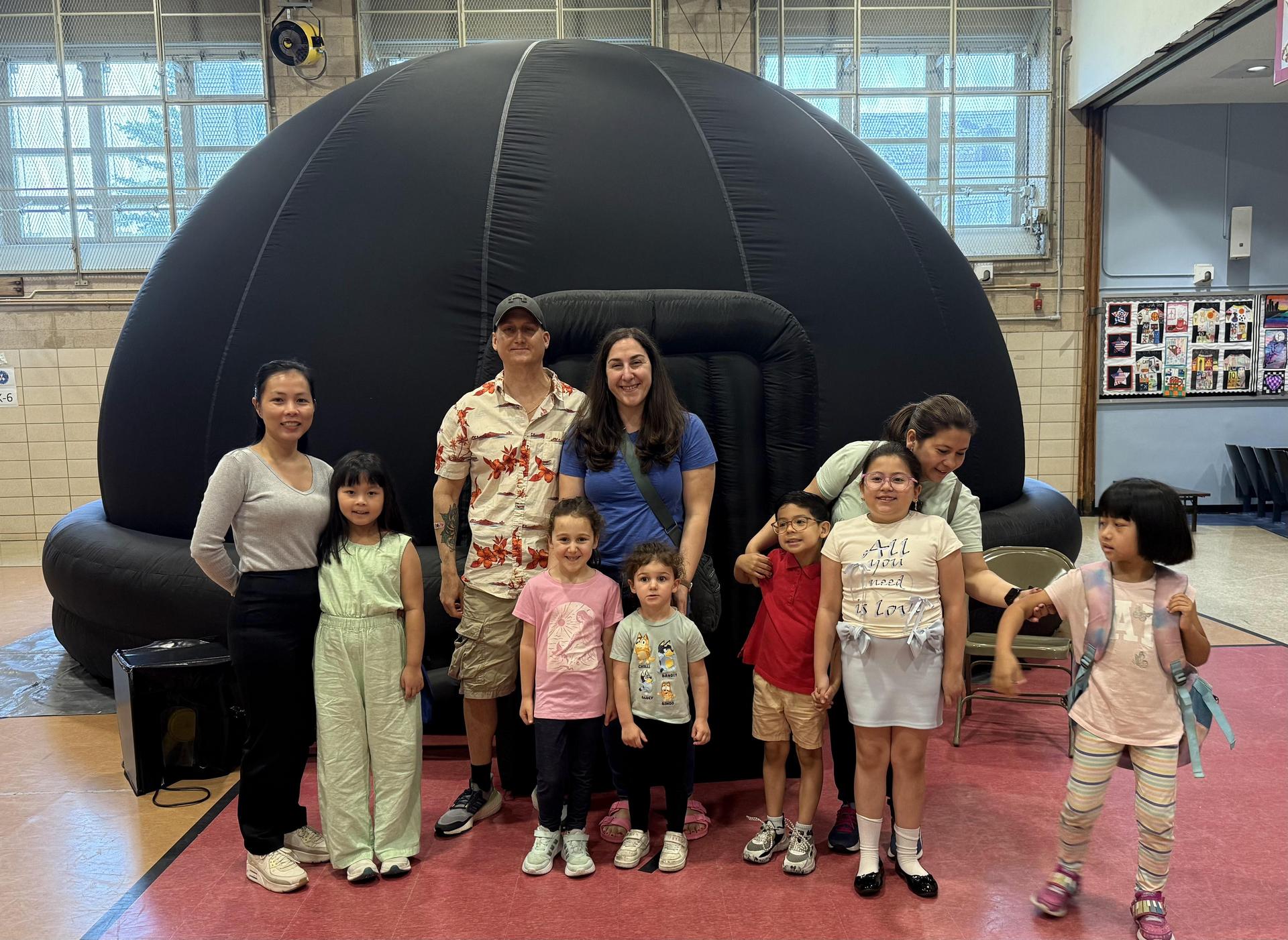 kids learning about out space 