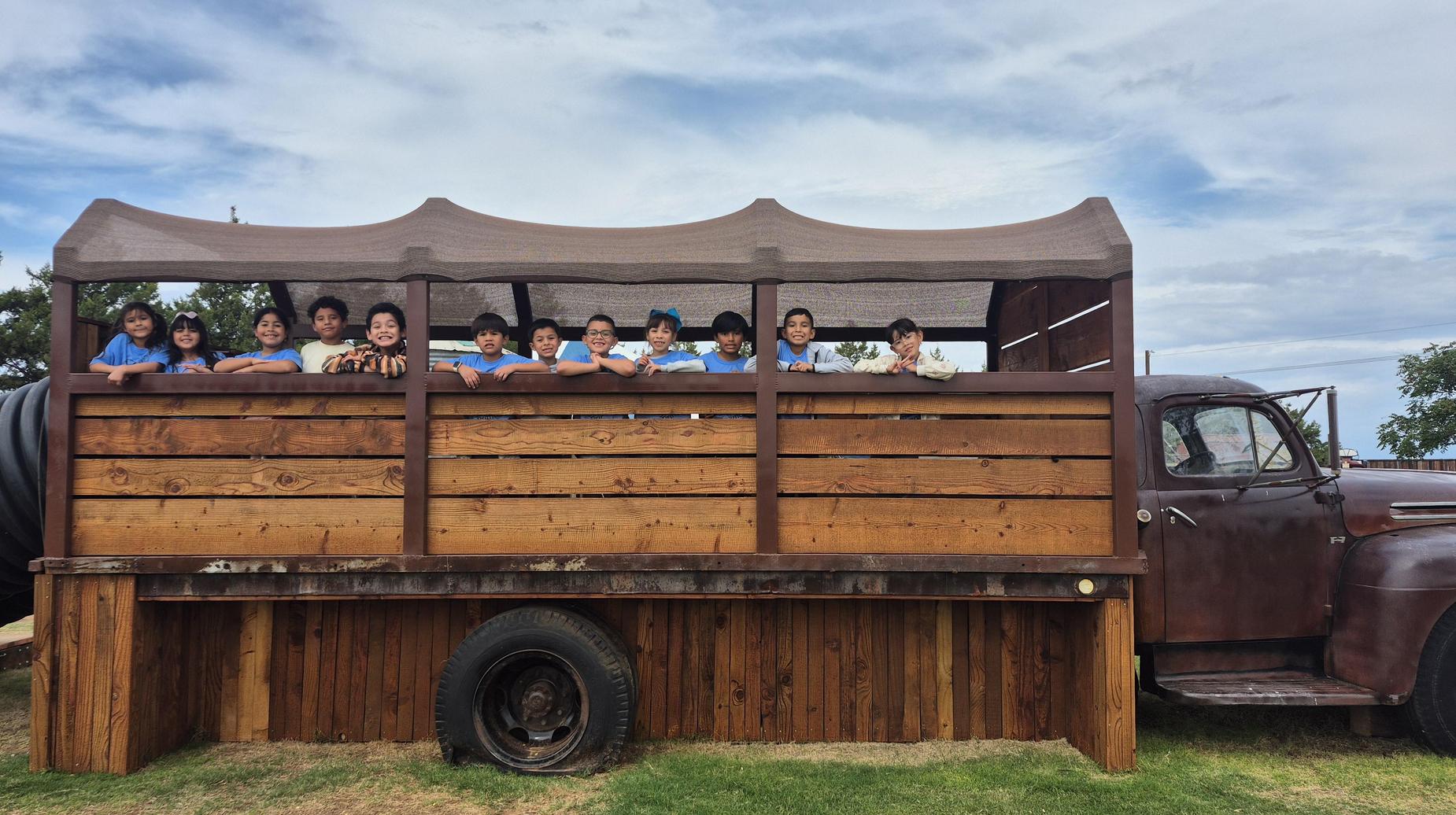 Seminole Primary students at the At'l Do Farms corn maze