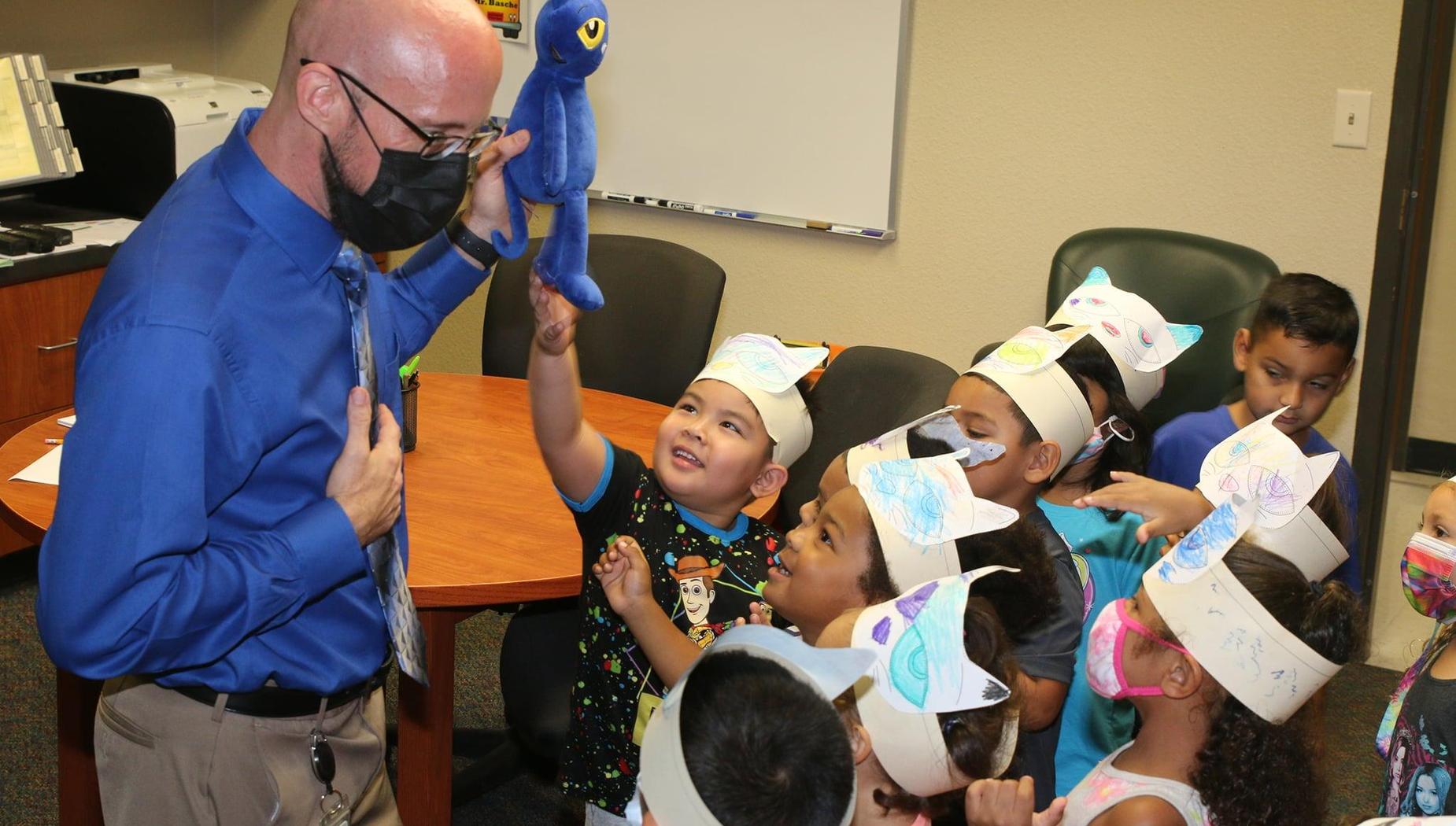 Taylor ISD Kinder students
