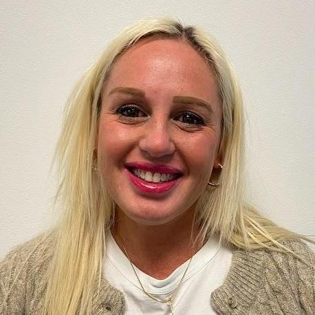 AdrienneRicci's Profile Photo