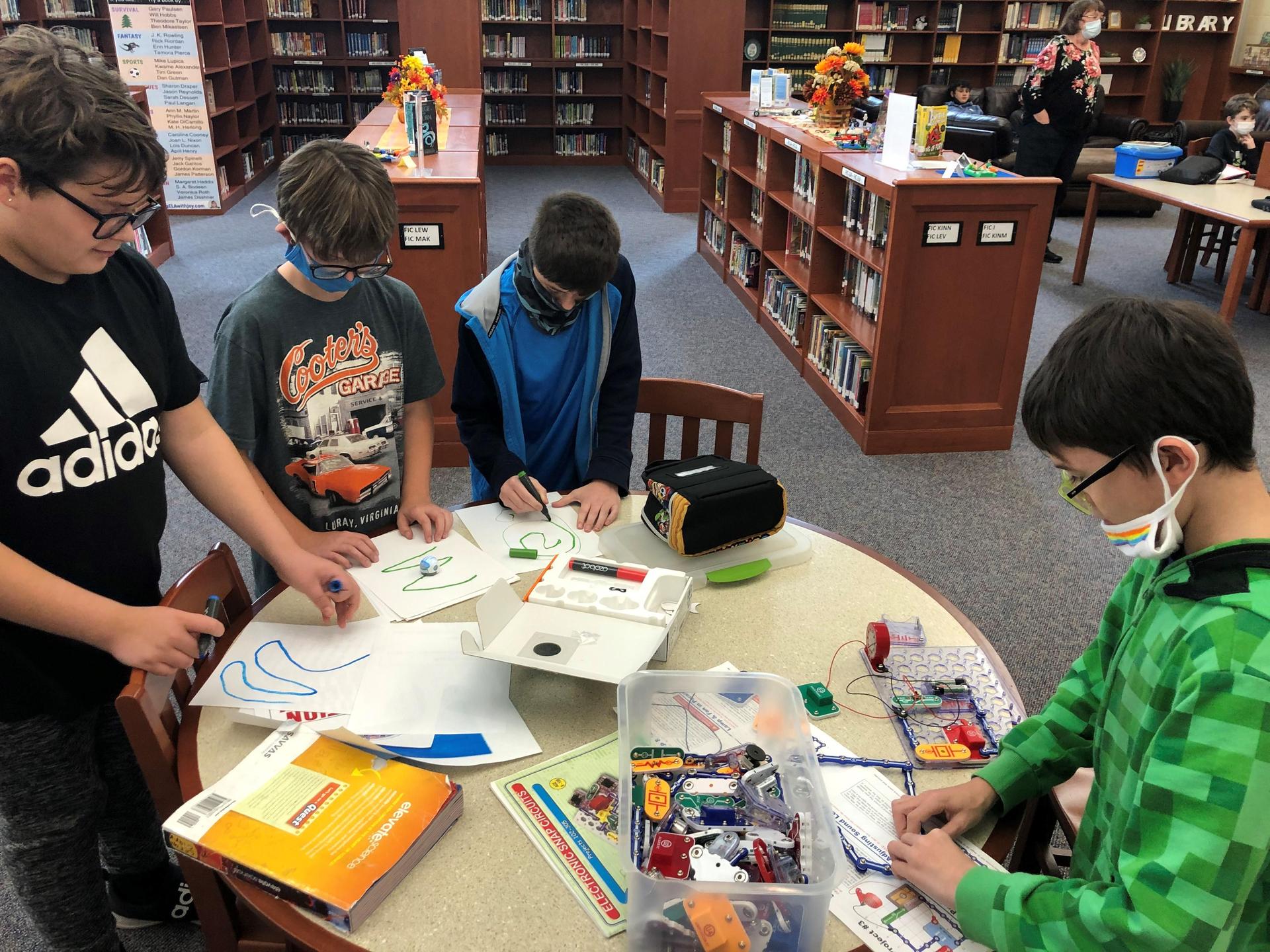 6th Grades Explore STEAM Activites