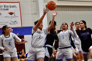 Varsity Girls Basketball Jan. 9  5445.jpeg