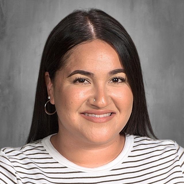 IreneManzano's Profile Photo