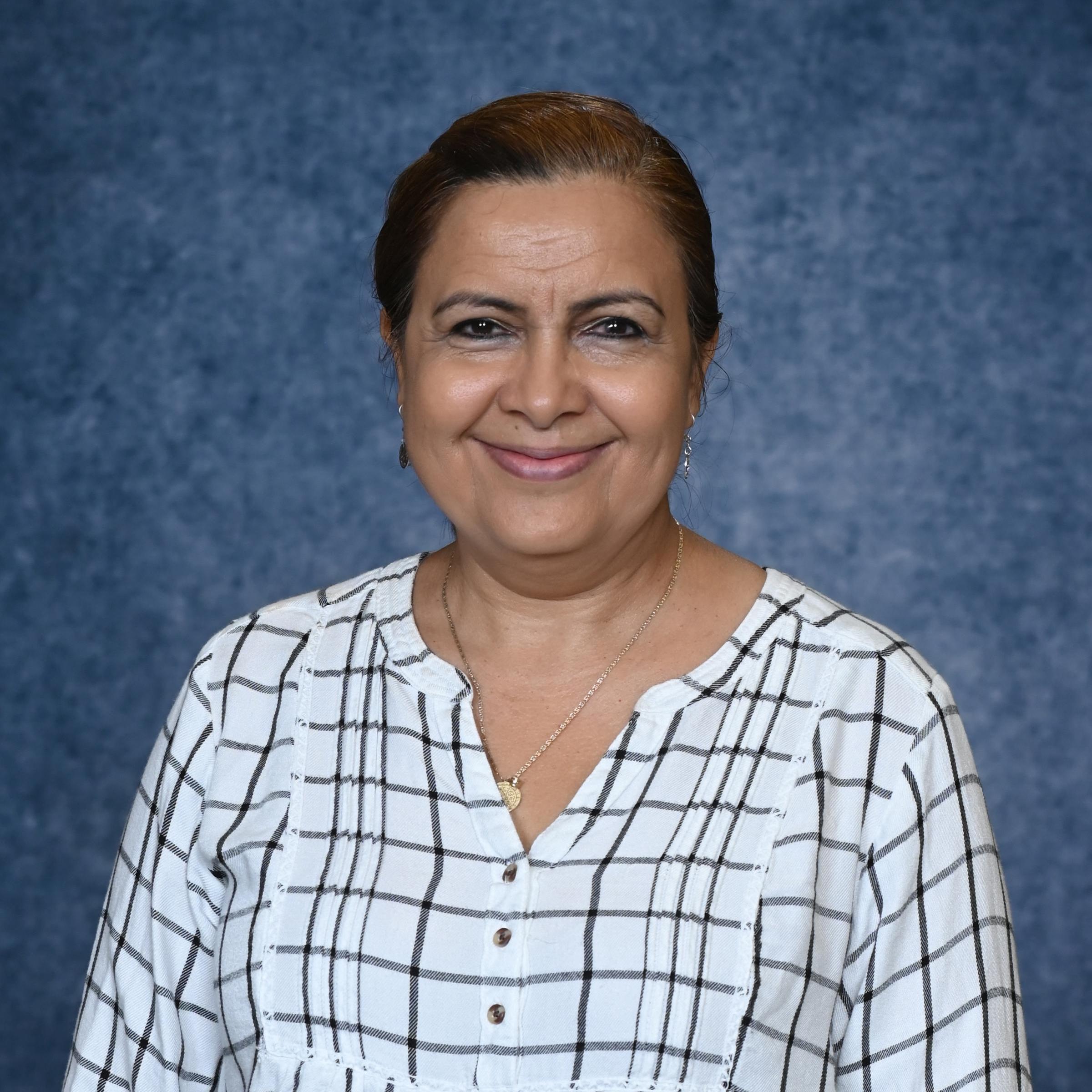 AlmaRazo's Profile Photo
